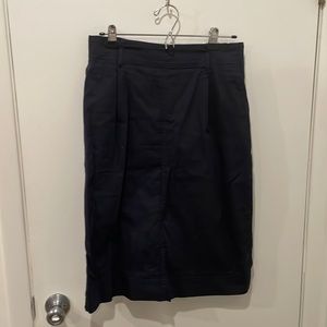 Navy Uniqlo cotton skirt, size large, knee length, with 4 pockets
